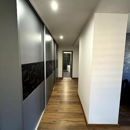 Modern Apartment In City Centre Banska Bystrica Exterior photo