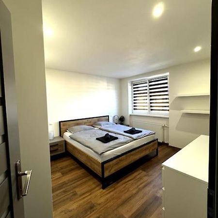 Modern Apartment In City Centre Banska Bystrica Exterior photo